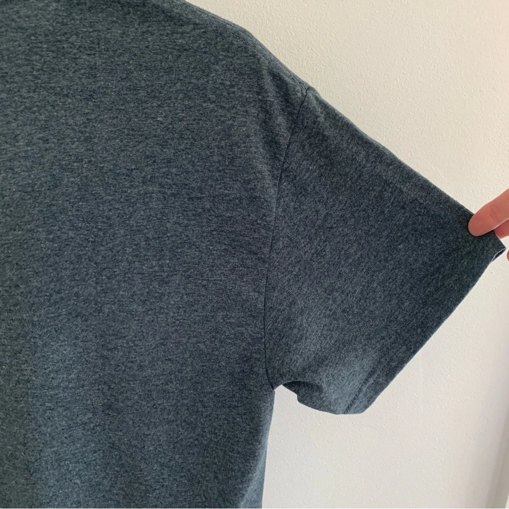 Motley Crew The Bad Boys of Hollywood Graphic T-Shirt - Gray NWT - Picture 7 of 8